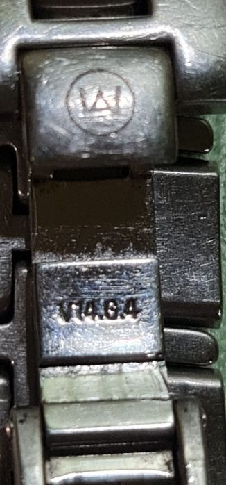 Годинник Movado Swiss