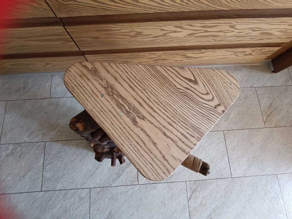 Кігтідряпка - столик для домашнього улюбленця з натурального дерева