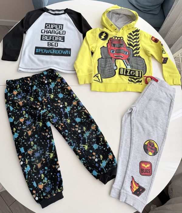 Домашній набір 4-5 років: штани, світшот