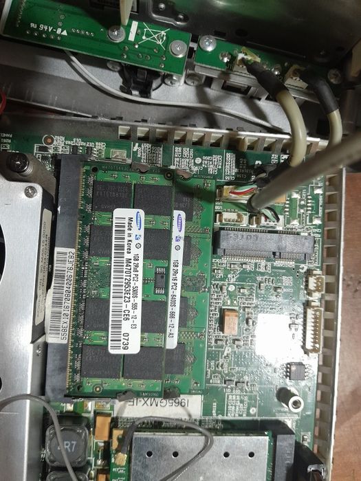 Міні системний блок Fujitsu Siemens Q5020(читати)