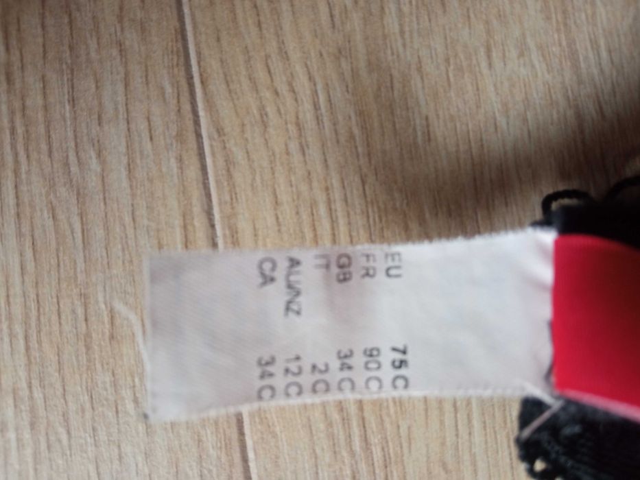 Body damskie Triumph