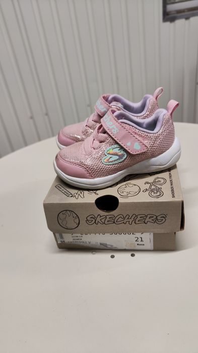Girls' Skechers Sneakers *21*