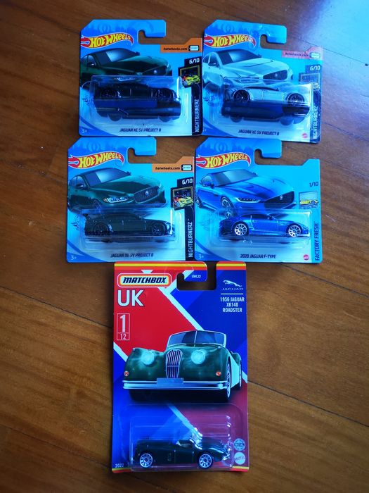 Camaro hot wheels novo com portes incluídos