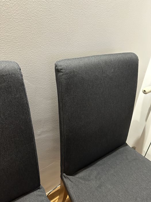 Seis cadeiras em otimo estado