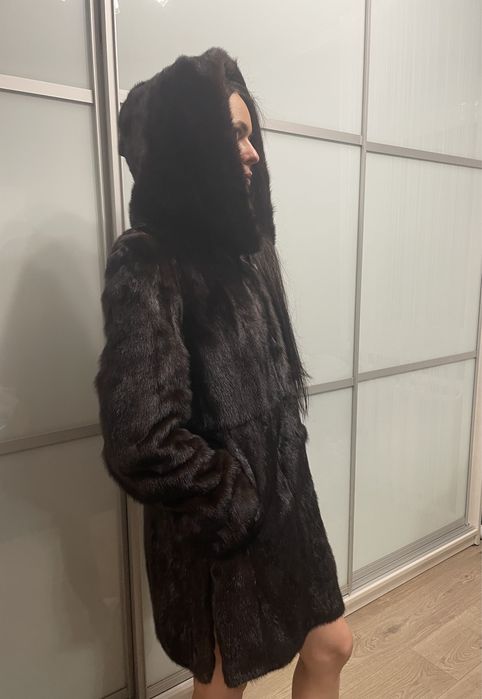 Шуба норкова, темно-коричнева. Розмір S-M