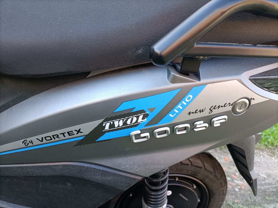 Scooter elétrica two goose