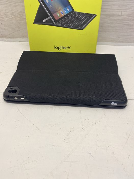 Клавіатура-чохол Logitech CREATE Y-U0030 для iPad Pro 9.7" –  оригінал