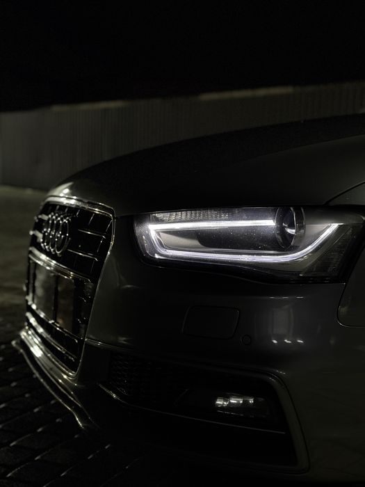 Продам Audi A4  S-LINE