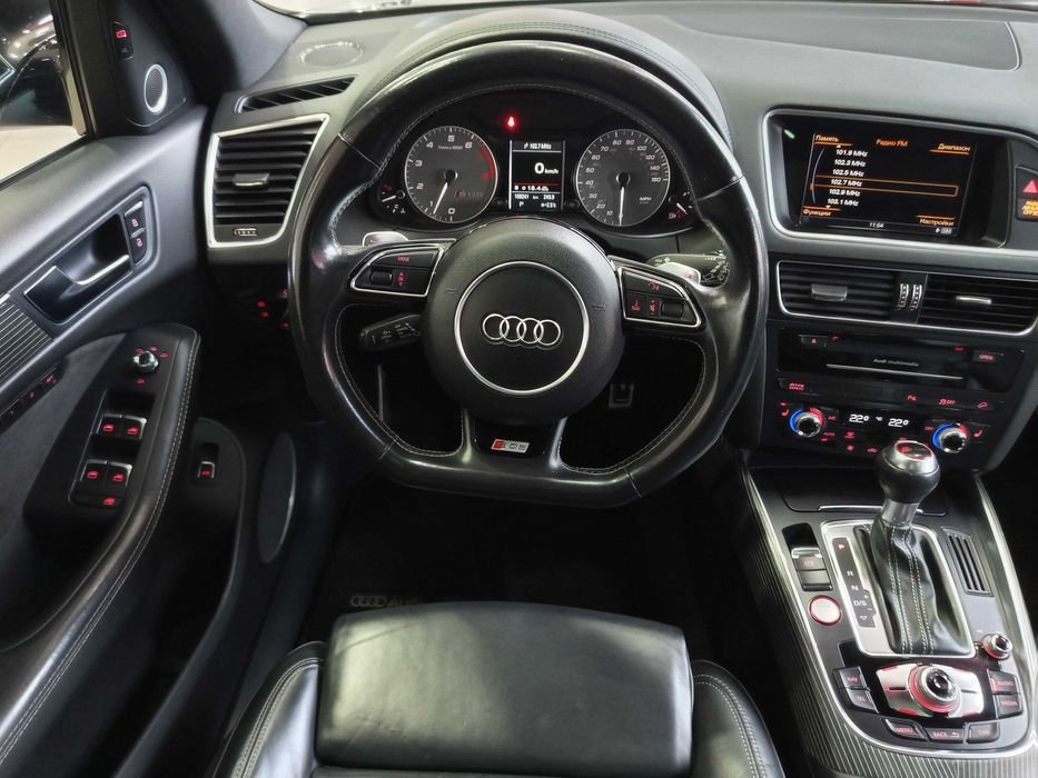Audi SQ5 Top 2015