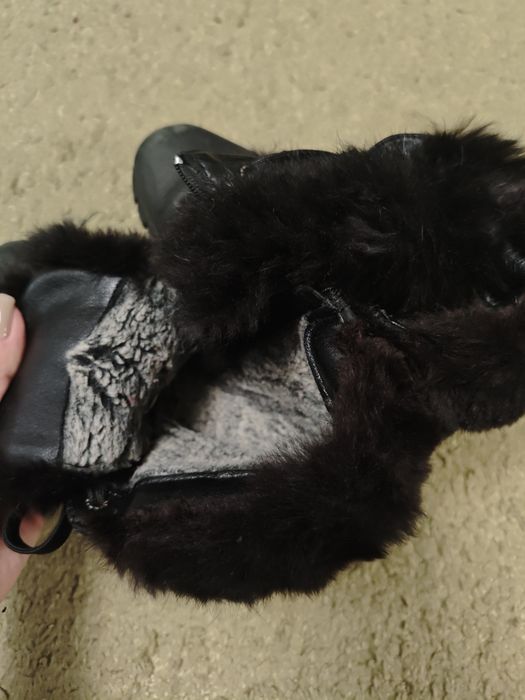 Продам взуття для дівчинки