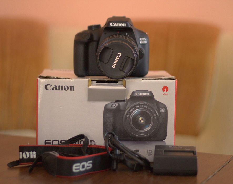 Фотоапарат Canon EOS 4000D Kit 18-55mm