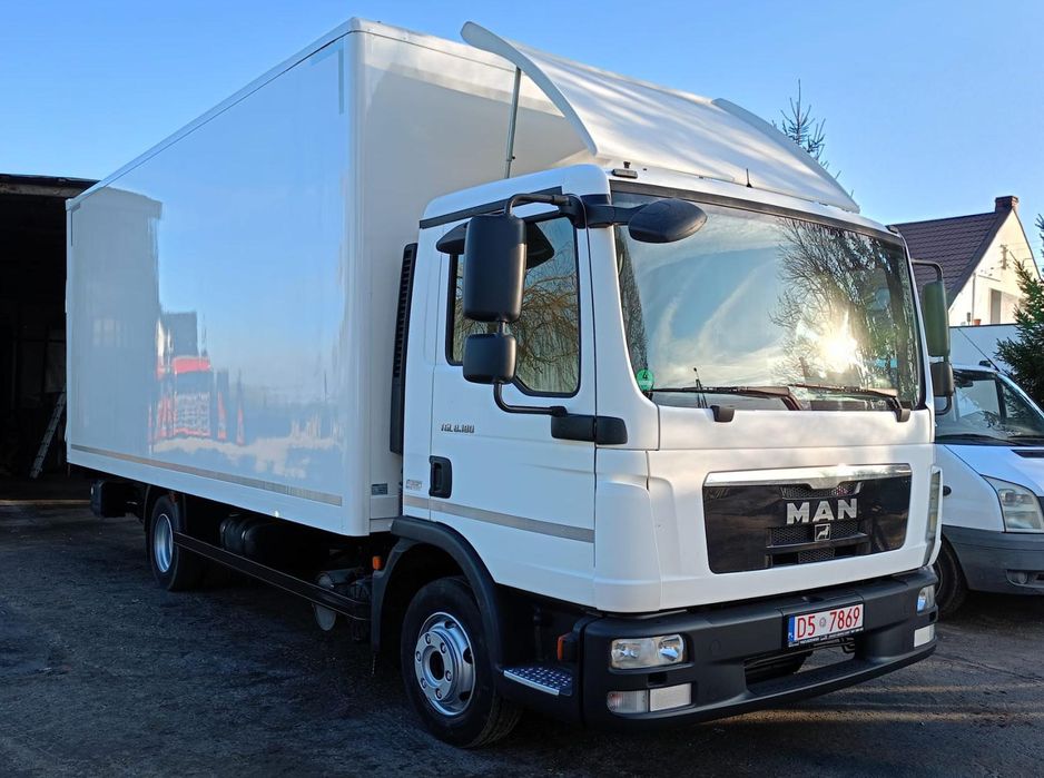 MAN 8.180, 2010r, kontener z windą