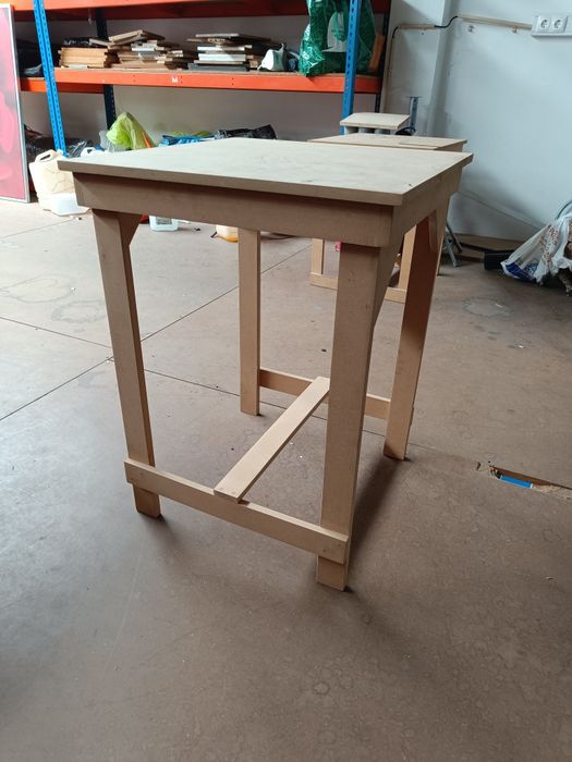Lote de 18 Mesas MDF 60x60x80