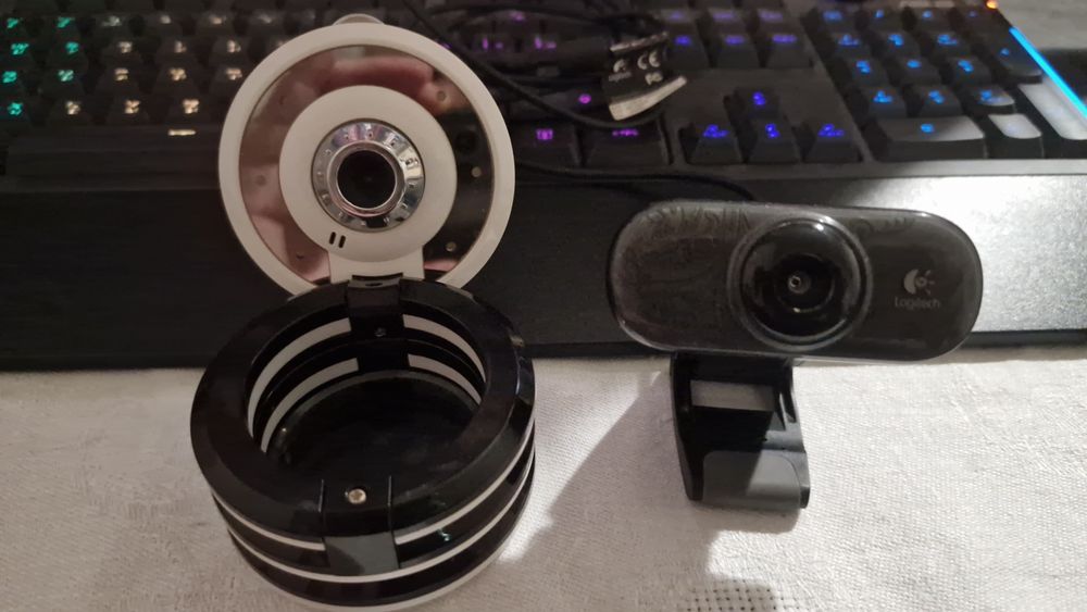 Веб камера Logitech webcam