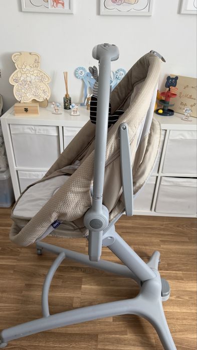 Cama/cadeira com musica