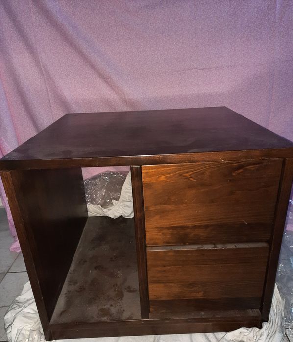 Vendo movel em madeira maciça