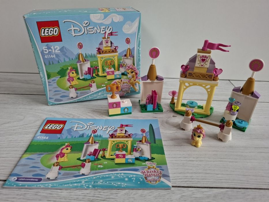 Klocki LEGO Disney 41144 Stajnia Fuksji