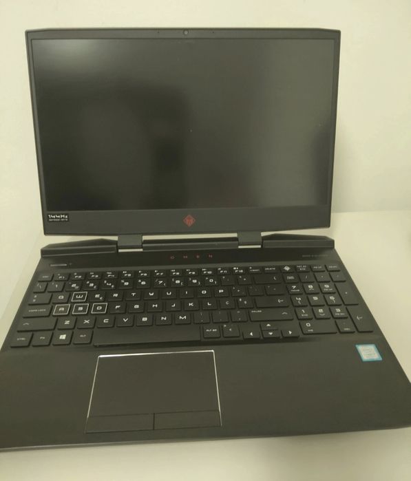 Hp OMEN Laptop 15-dc1010np (necessita reparação da motherboard)