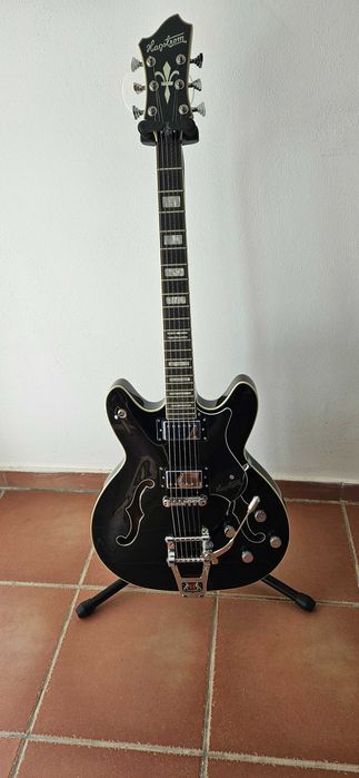 Hagstrom Viking Deluxe Tremar Black