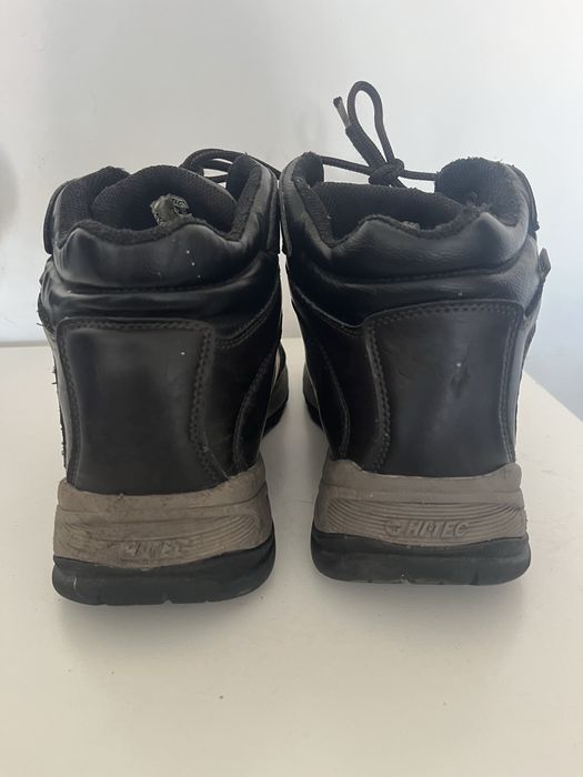 Bota Hi-tec usada