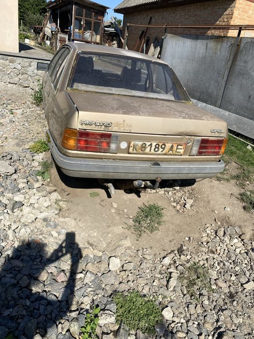 Продам Опель Рекорд Е