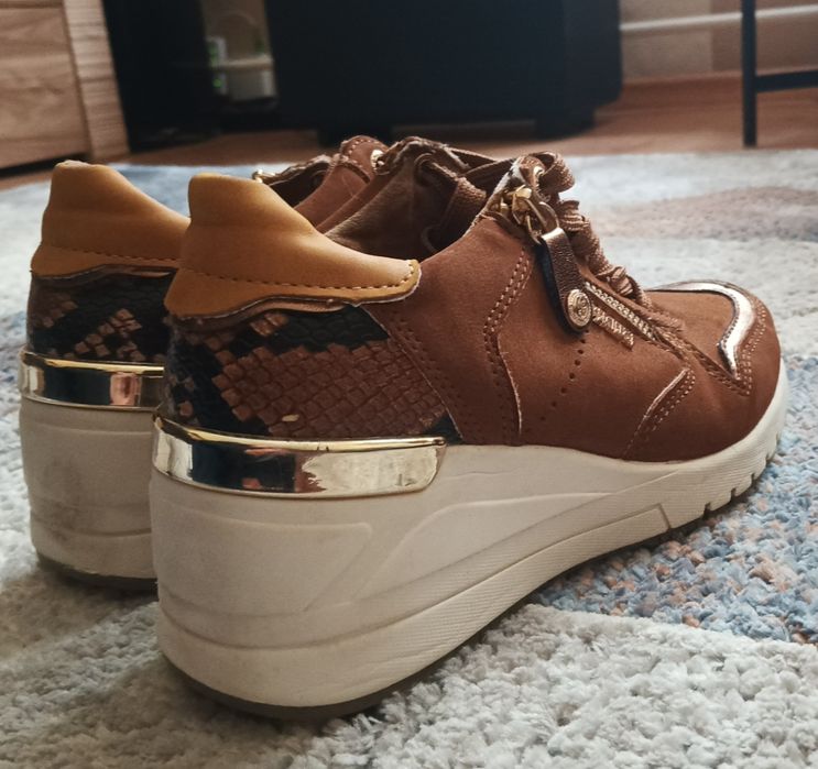 Buty damskie Sneakersy Dockers By Gerli r. 37