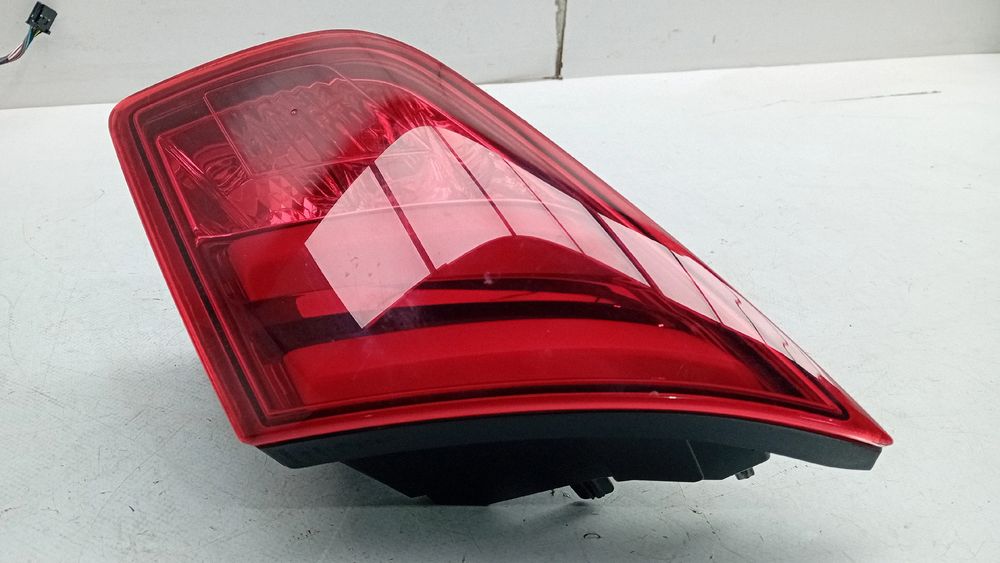 Farolim da mala direito PEUGEOT 308 II