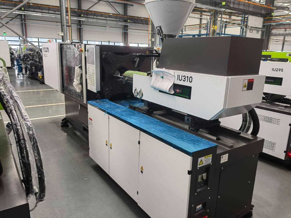 Электрический гибридный термопластавтомат Yizumi Серия А6 UN200A6