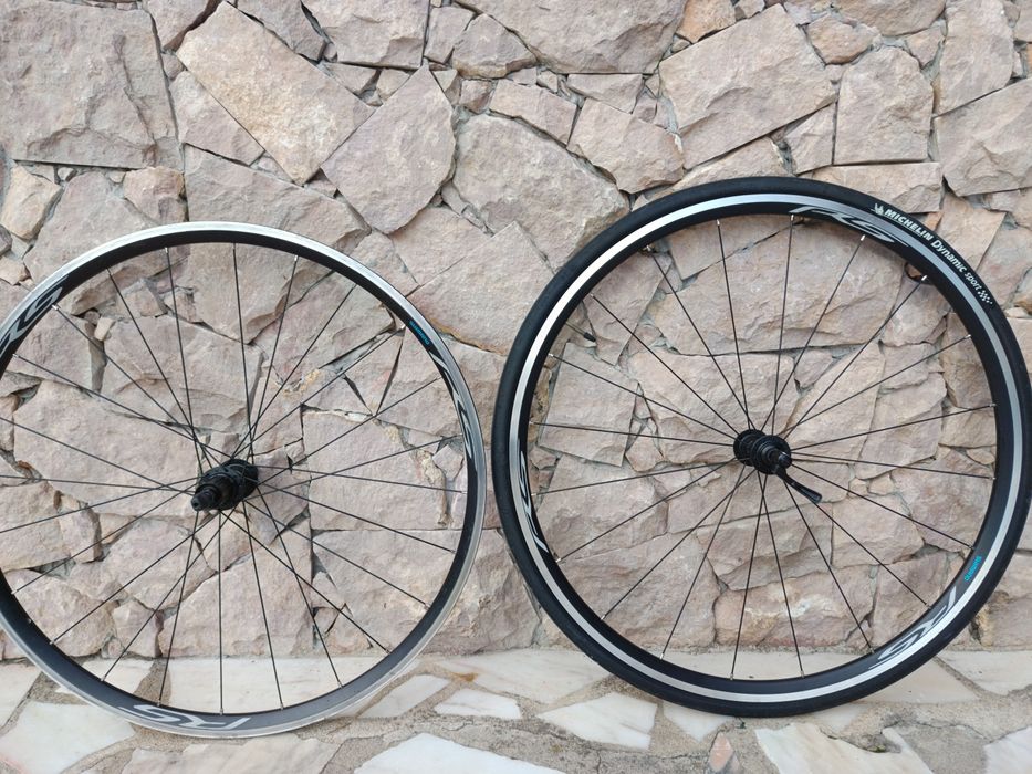 Rodas Shimano RS
