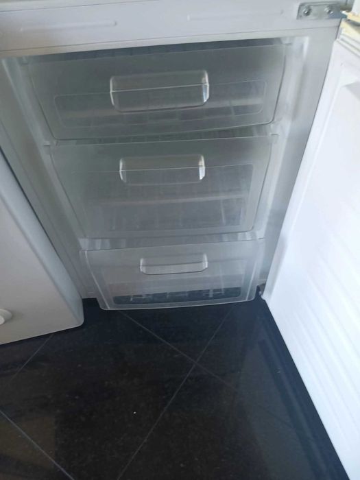 Frigorífico usado em bom estado