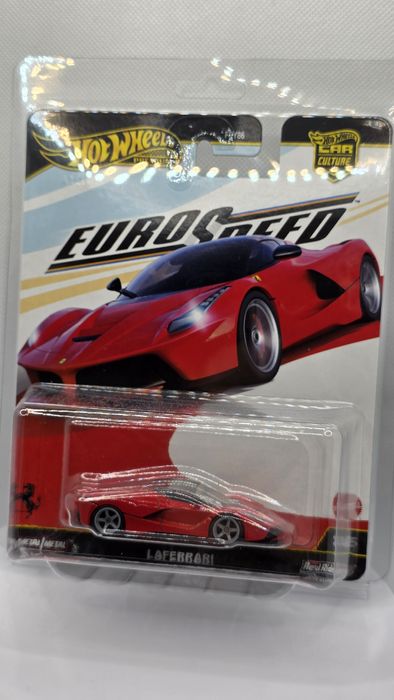 Hot Wheels Premium Ferrari LaFerrari