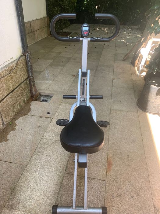 Máquina de ginástica Mexe o corpo todo