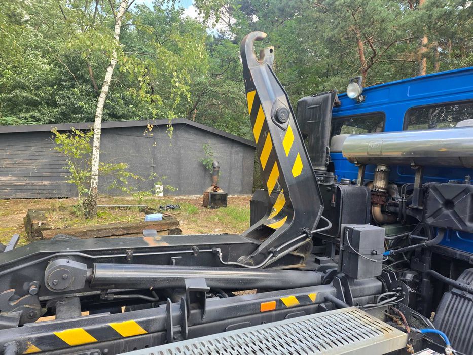 Hakowiec Volwo Fl614