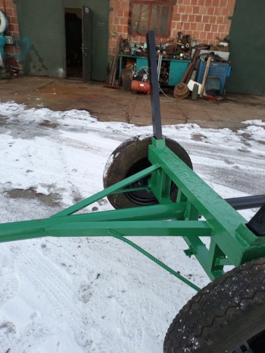 Wòz ciągnikowy sprzedam