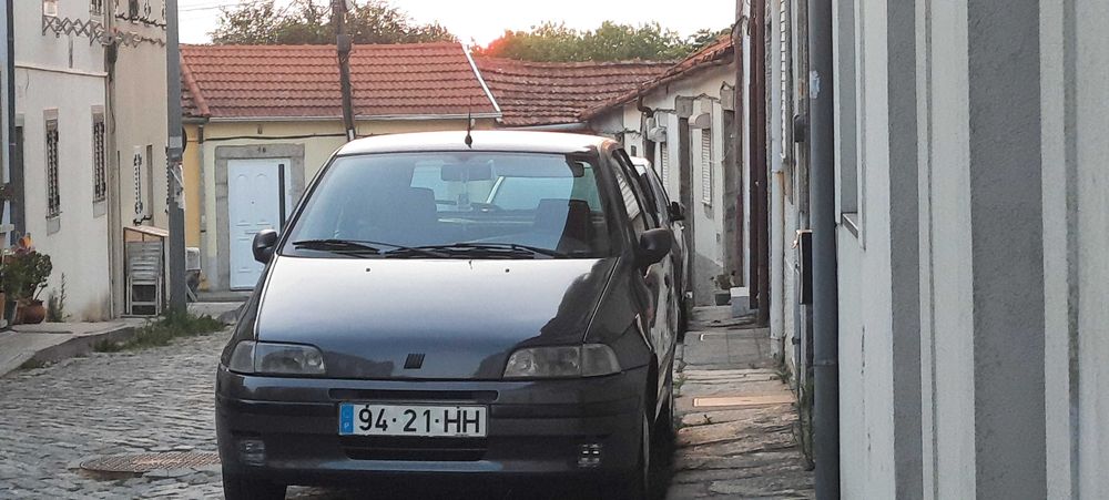 Fiat punto 75 cinzento