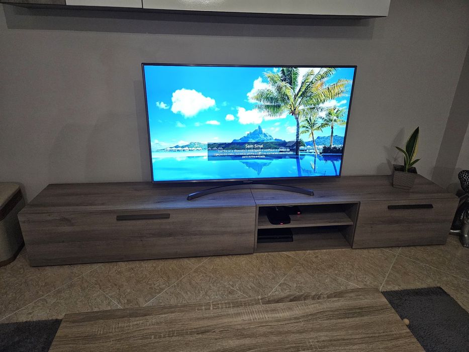 Móvel tv com arrumação