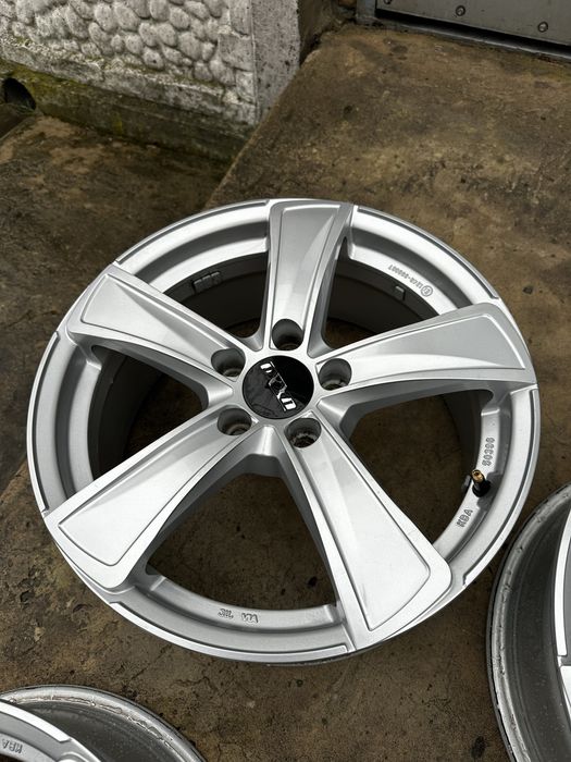 Диски R17 5/112 Volkswagen Golf Passat Audi A4 Octavia