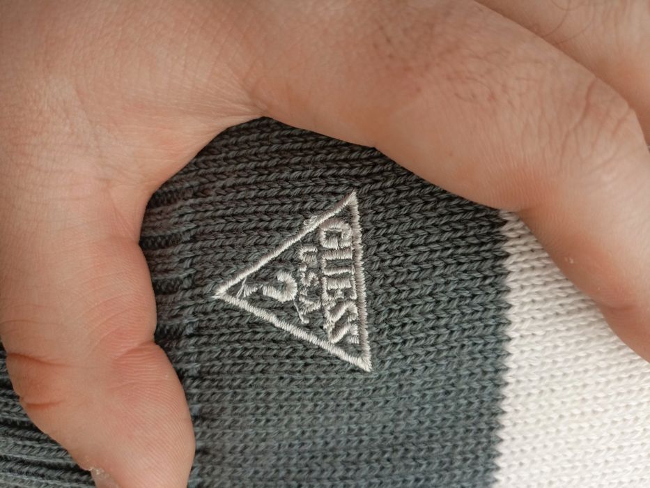 Męski Sweter Guess – Rozmiar XL – Szaro-Biały – Stan BDB (Cena kat. 49