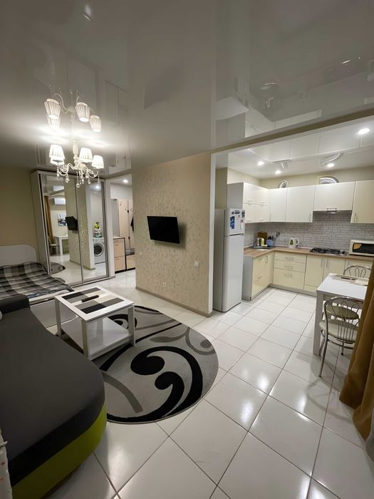 Продается 1-комнатная квартира в районе центральной площади.