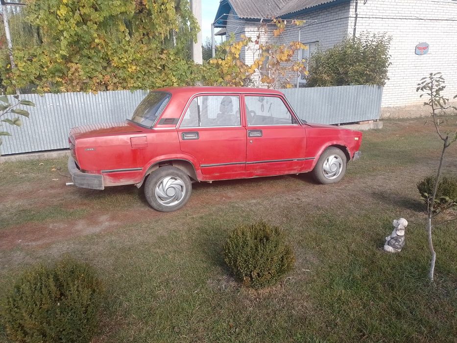 Продам 07 1,5бензин 5струпка