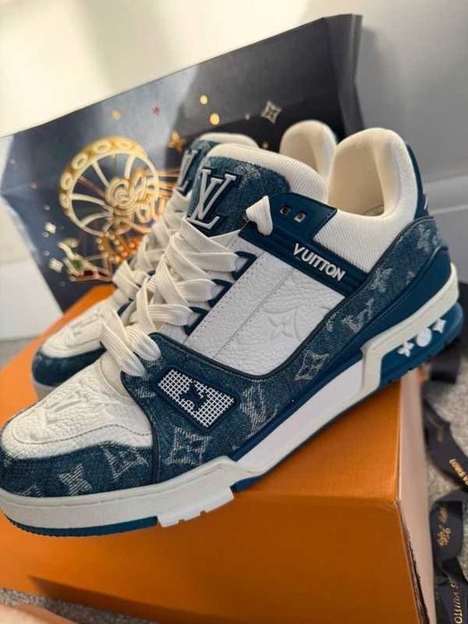 Louis Vuitton LV Trainer White Blue R.38