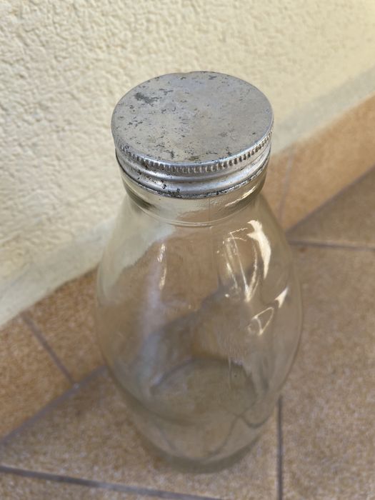 PRL - Duża szklana butelka z nakretką / wazon