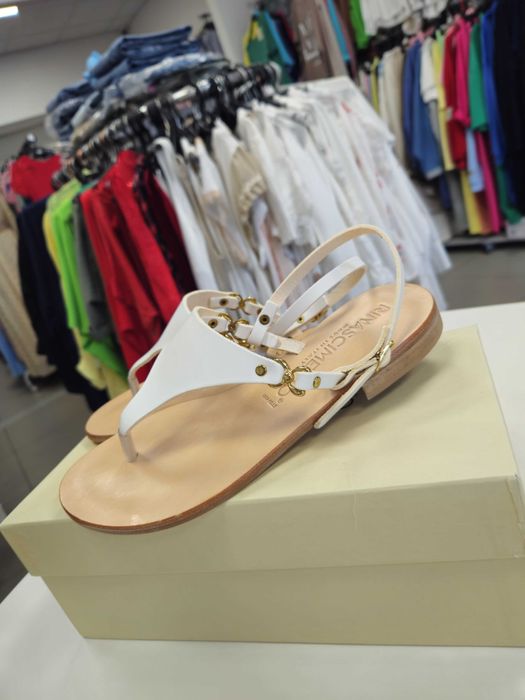 Sandały białe Rinascimento r. 38 Italy, skóra outlet !!!
