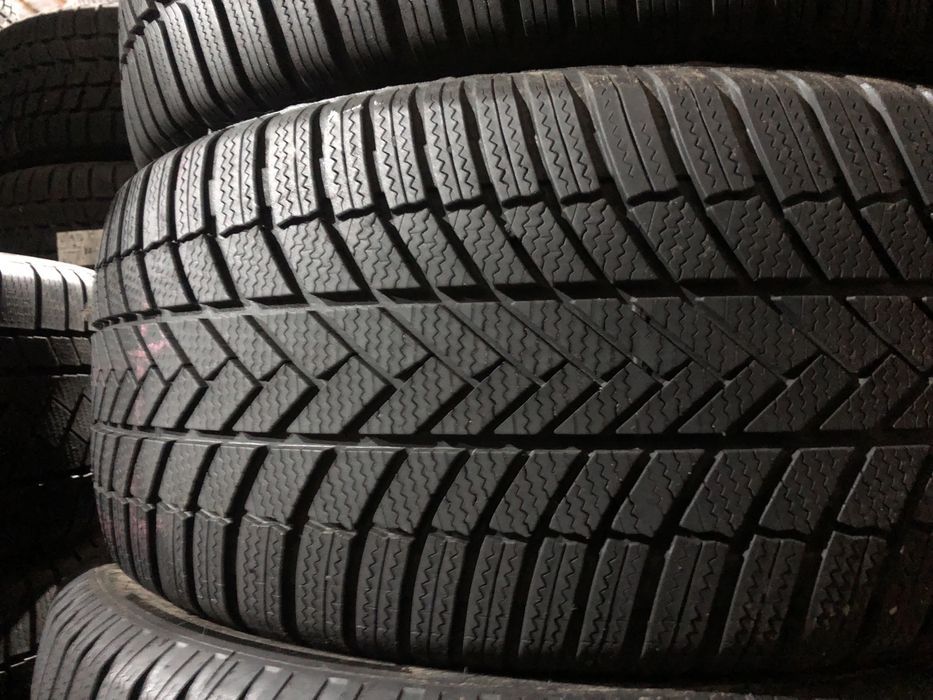 Шини б/у зима 255/40 18 Bridgestone Blizzak lm-005