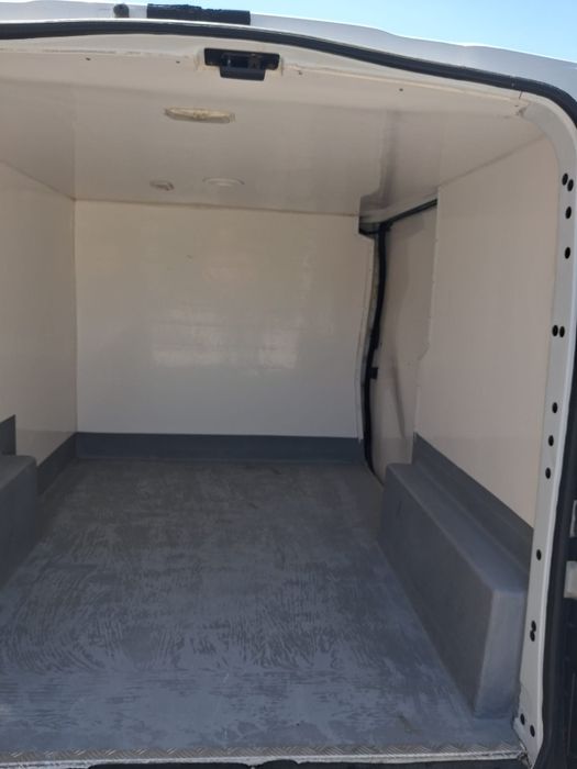 Renaul Trafic 2.0 dci Renaul Trafic 2.0 dci FIBRADA