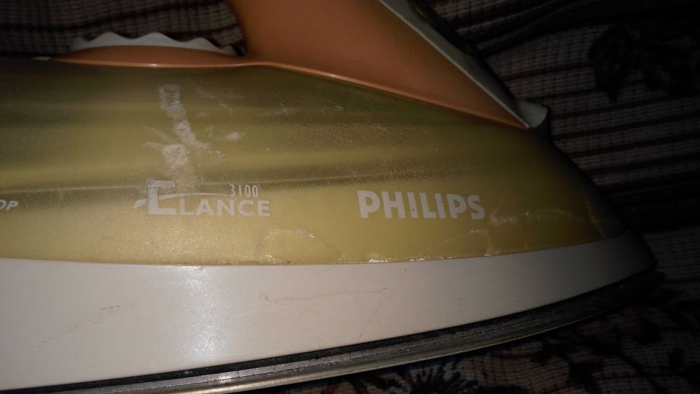 Утюг с функцией отпаривания Philips Elance 3100