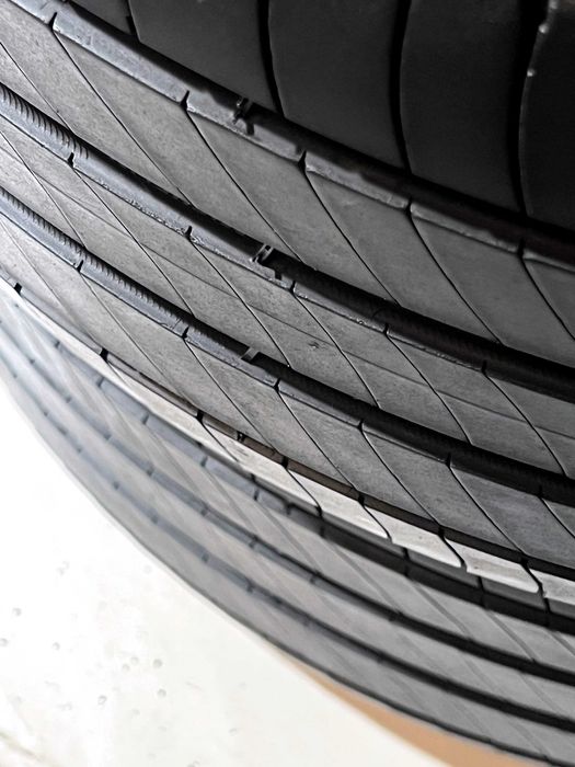 Pneus Michelin Primacy 4 - 225/55/17 - Excelentes