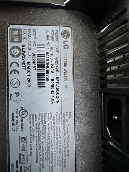 LG flatron  W22428 SF