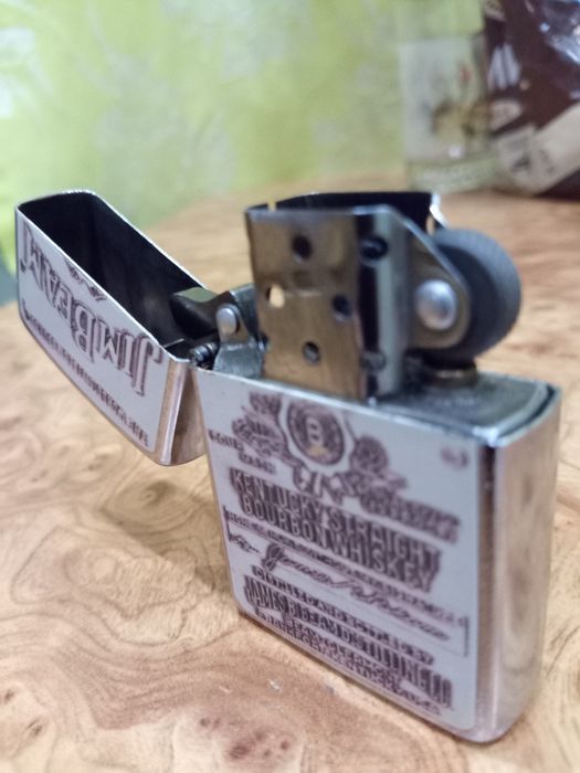 Продам зажигалку