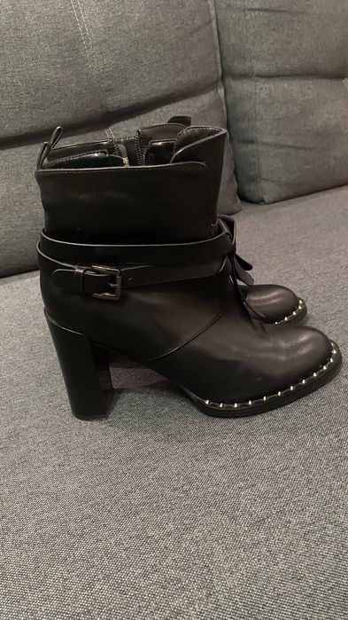 Продам демисизонные сапожки